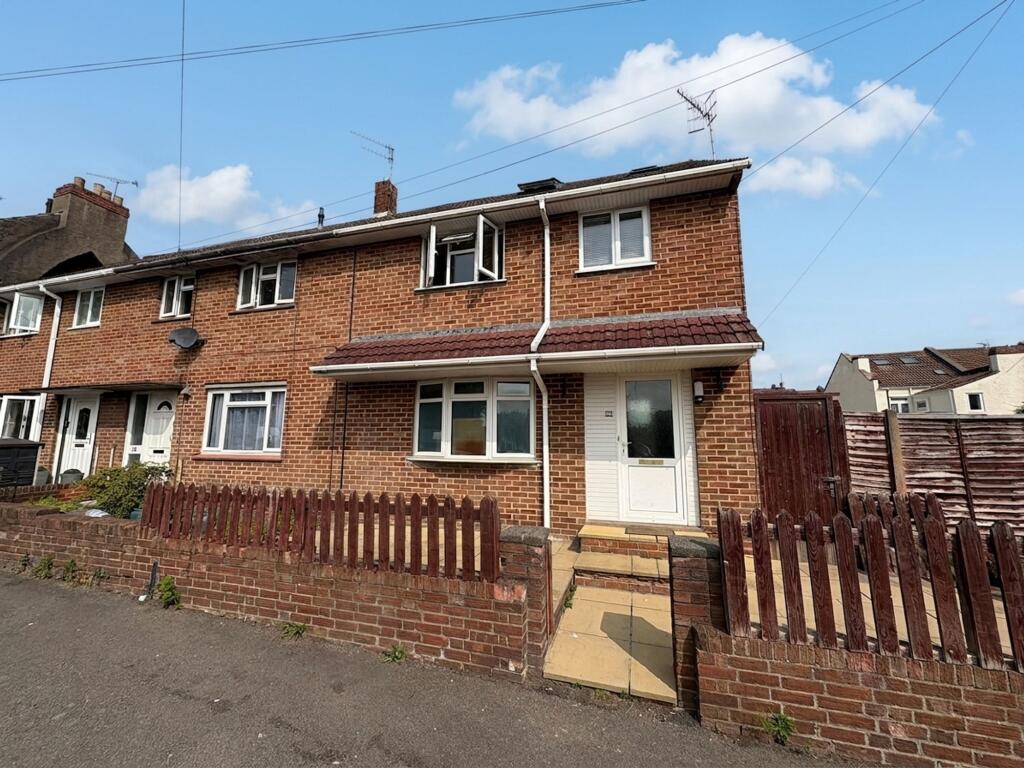 2 bed Apartment for rent in Bower Ashton. From The Bristol Residential Letting Co - Southville 2 bed Apartment for rent in Bower Ashton. From The Bristol Residential Letting Co - Southville