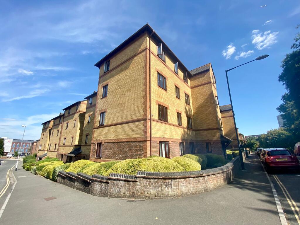 1 bed 1st Floor Flat for rent in Bristol. From The Bristol Residential Letting Co - Southville