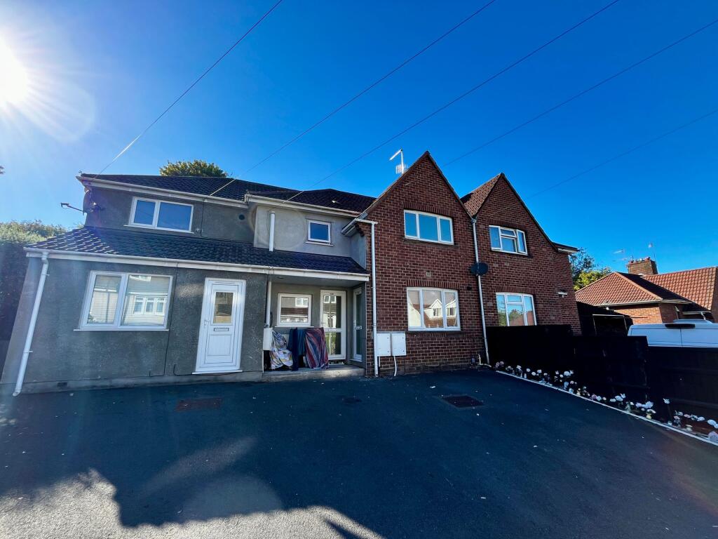 2 bed 1st Floor Flat for rent in Ashton Vale. From The Bristol Residential Letting Co - Southville 2 bed 1st Floor Flat for rent in Ashton Vale. From The Bristol Residential Letting Co - Southville