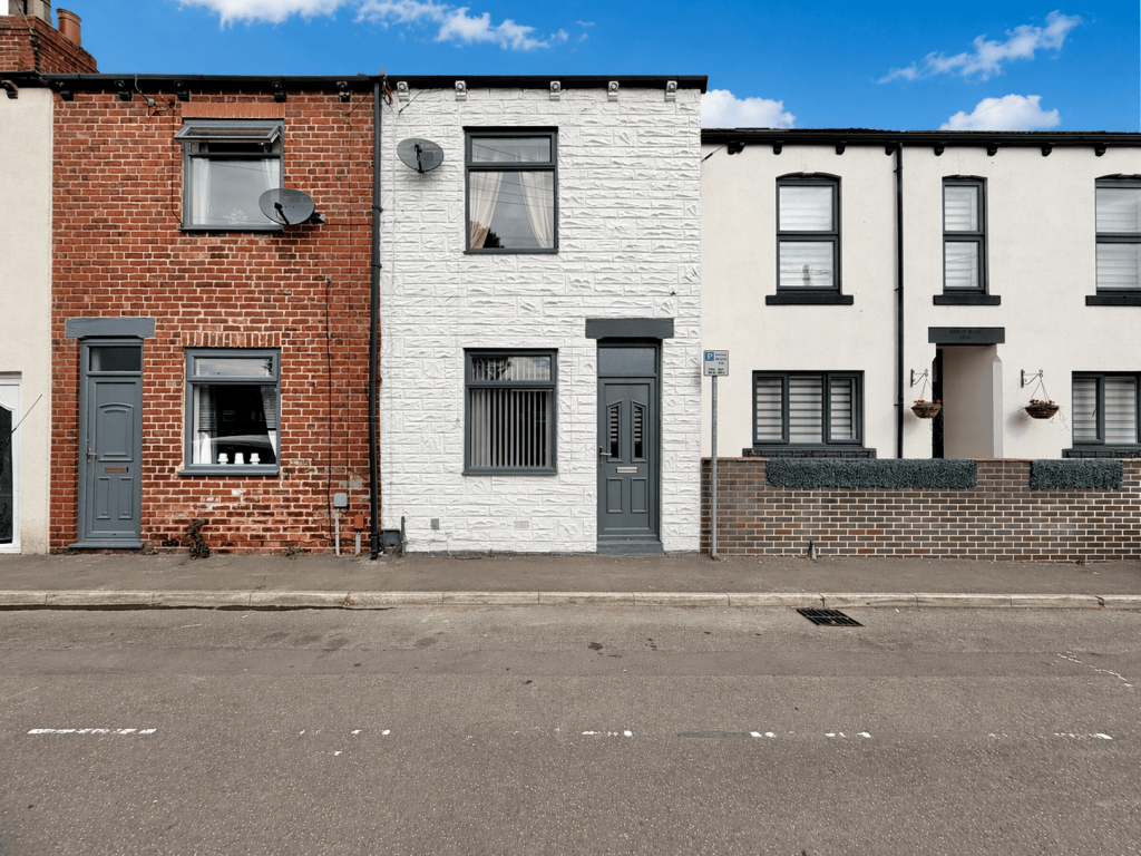 2 bed Mid Terraced House for rent in Normanton. From Tudor Sales & Lettings - Garforth