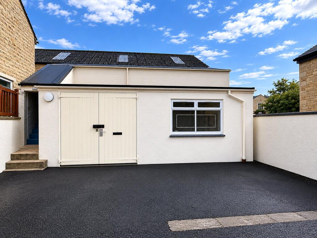 4 bed Detached for rent in Barwick in Elmet. From Tudor Sales & Lettings - Garforth