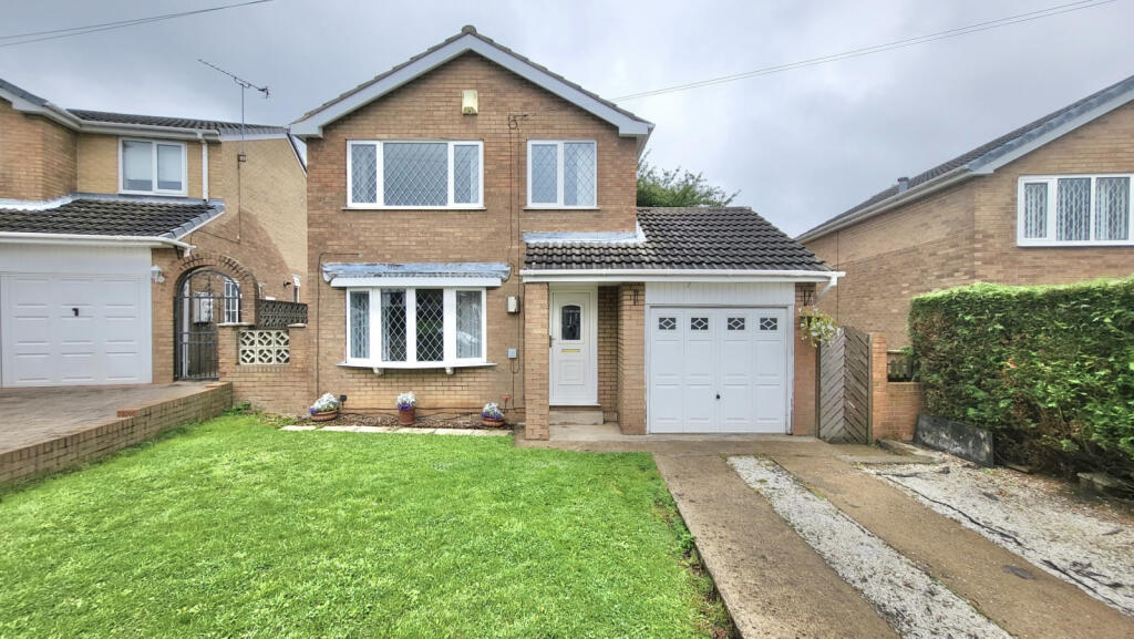 3 bed Detached for rent in Castleford. From Tudor Sales & Lettings - Garforth