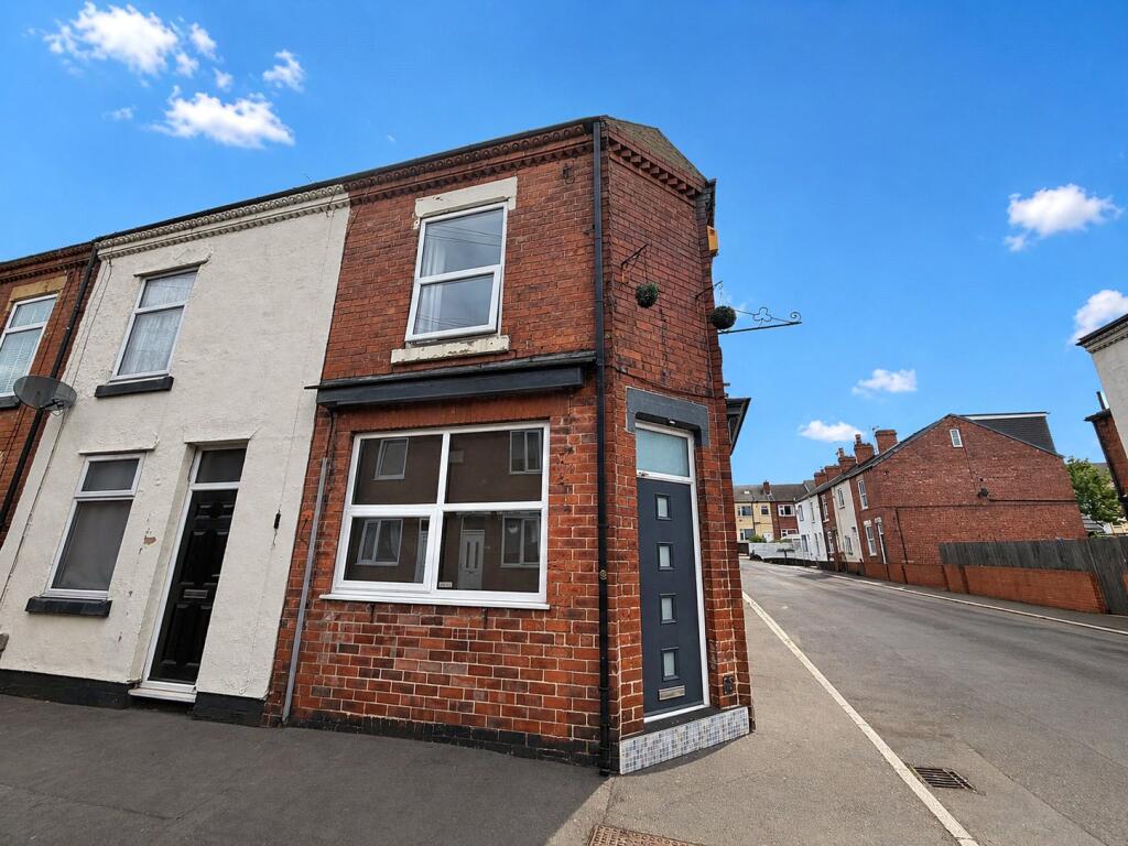 1 bed Mid Terraced House for rent in Castleford. From Tudor Sales & Lettings - Garforth