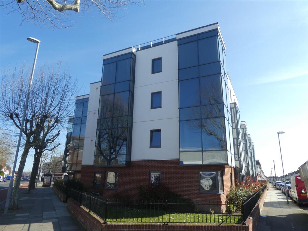 1 bed 1st Floor Flat for rent in Portsmouth. From Tully & Co - Southsea 1 bed 1st Floor Flat for rent in Portsmouth. From Tully & Co - Southsea