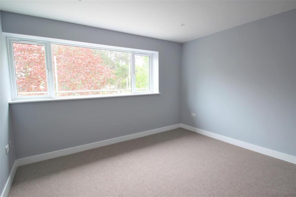 2 bed 1st Floor Flat for rent in Peel Common. From Tully & Co - Southsea