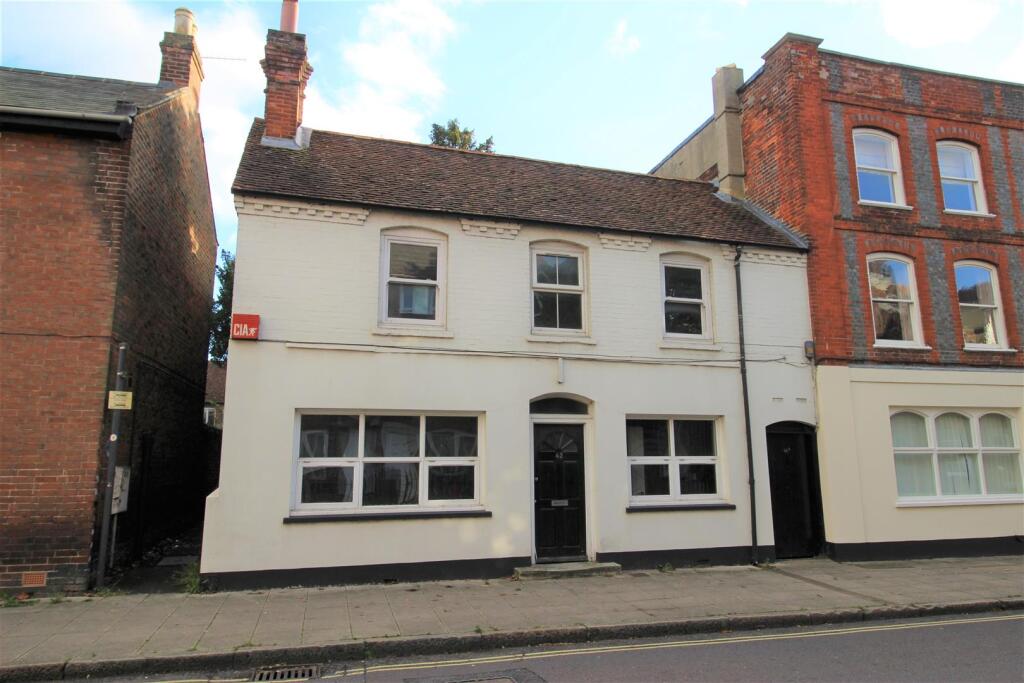 2 bed 1st Floor Flat for rent in Havant. From Tully & Co - Southsea