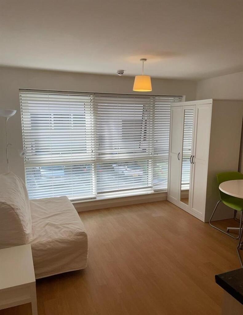 4 bed Studio for rent in Portsmouth. From Tully & Co - Southsea 4 bed Studio for rent in Portsmouth. From Tully & Co - Southsea