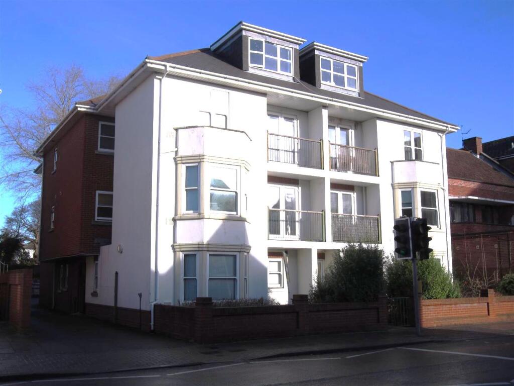 1 bed 1st Floor Flat for rent in Portsmouth. From Tully & Co - Southsea