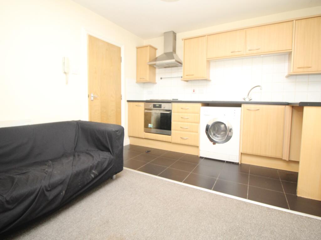 0 bed 1st Floor Flat for rent in Leeds. From WATTS & CO - Leeds 0 bed 1st Floor Flat for rent in Leeds. From WATTS & CO - Leeds
