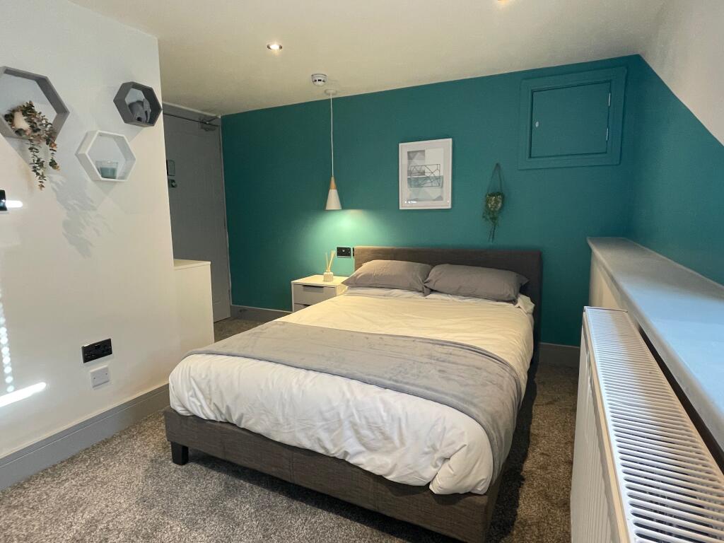 4 bed Not Specified for rent in Leeds. From WATTS & CO - Leeds 4 bed Not Specified for rent in Leeds. From WATTS & CO - Leeds