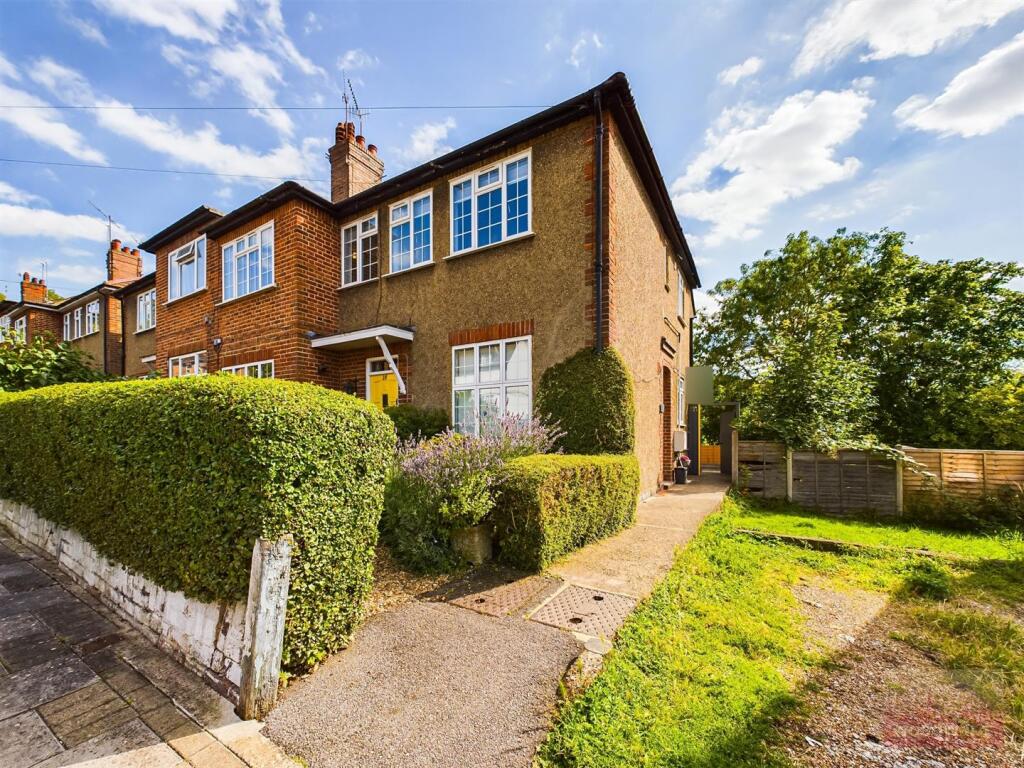 2 bed 1st Floor Flat for rent in Harrow. From Woodward Estate Agents - Harrow
