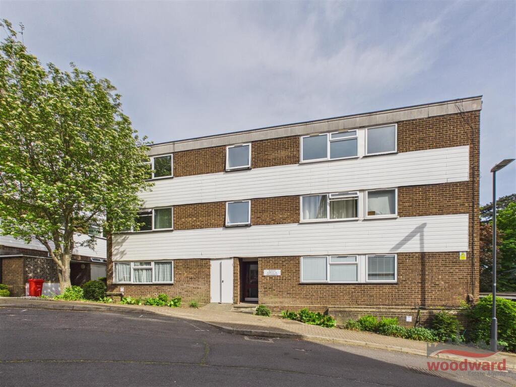 2 bed 1st Floor Flat for rent in Harrow. From Woodward Estate Agents - Harrow