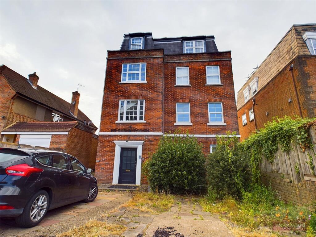 2 bed 1st Floor Flat for rent in Harrow. From Woodward Estate Agents - Harrow