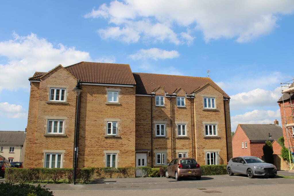 2 bed 1st Floor Flat for rent in Yeovil Marsh. From YeoLets - Yeovil