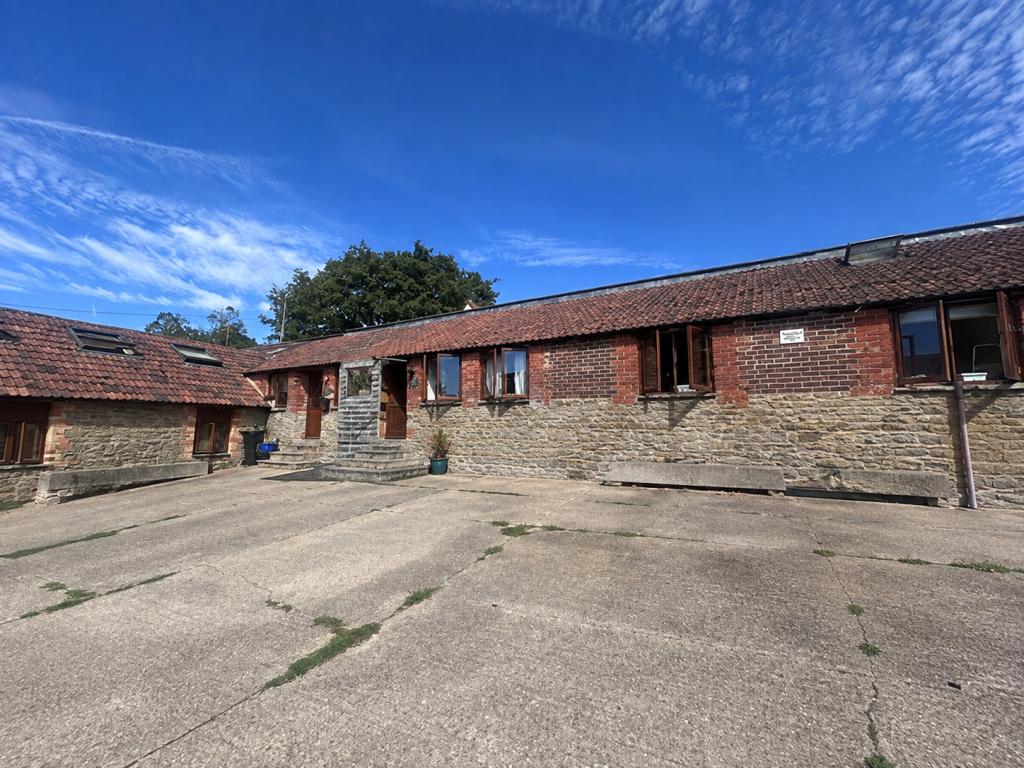 2 bed Barn Conversion for rent in Hardington Mandeville. From YeoLets - Yeovil