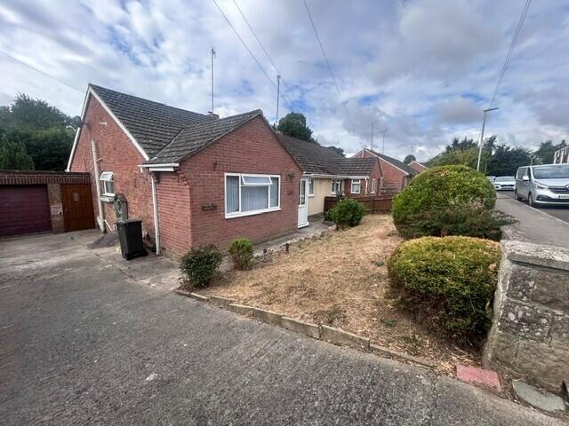 3 bed Semi-detached bungalow for rent in Mudford. From YeoLets - Yeovil