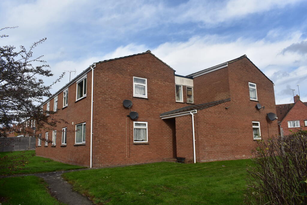 4 bed Studio for rent in Mudford. From YeoLets - Yeovil 4 bed Studio for rent in Mudford. From YeoLets - Yeovil