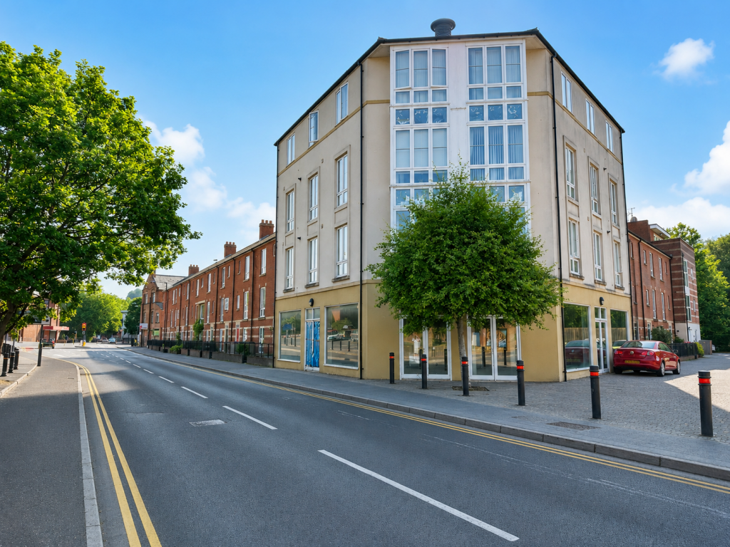 2 bed 1st Floor Flat for rent in Yeovil. From YeoLets - Yeovil