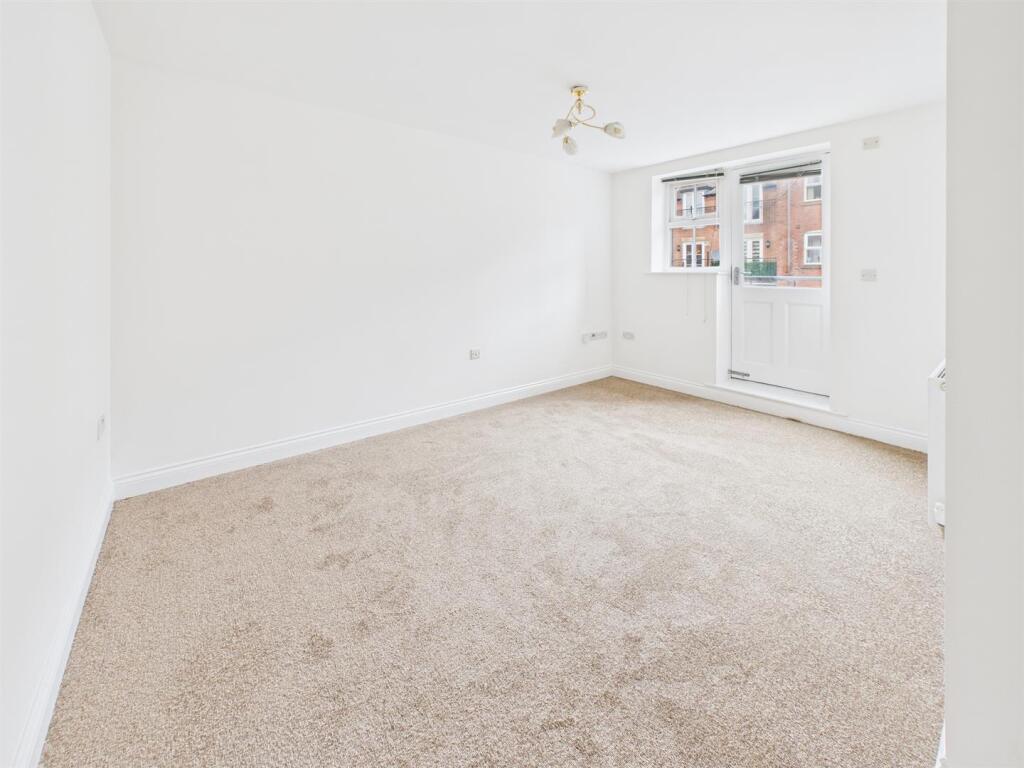 2 bed Apartment for rent in Nuneaton. From Prominence Estates - Coventry 2 bed Apartment for rent in Nuneaton. From Prominence Estates - Coventry