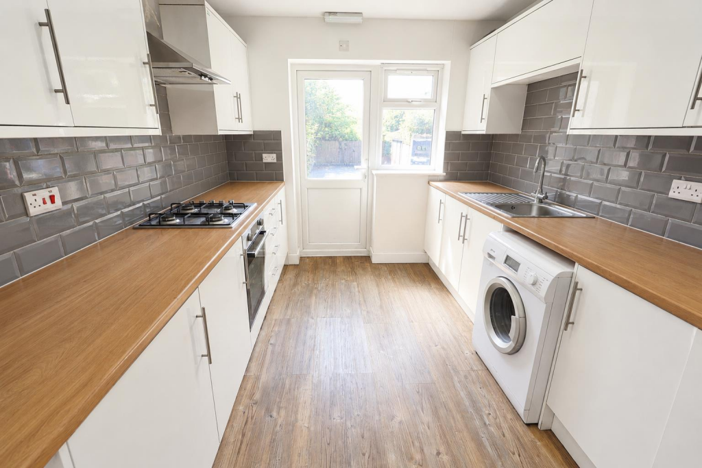 5 bed Mid Terraced House for rent in Coventry. From Prominence Estates - Coventry