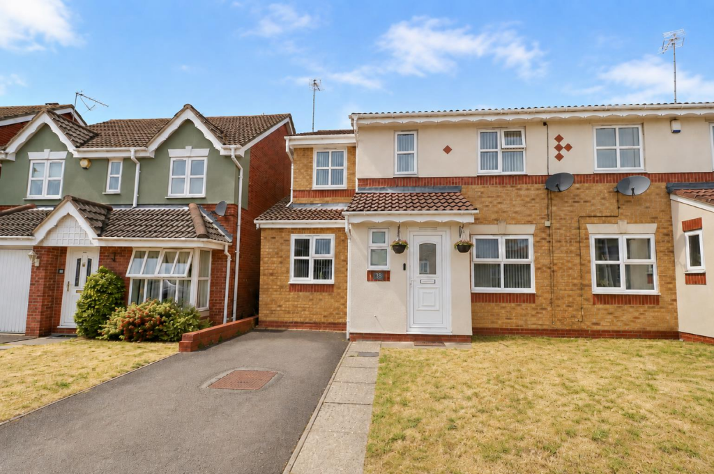 4 bed Semi Detached for rent in Coventry. From Prominence Estates - Coventry