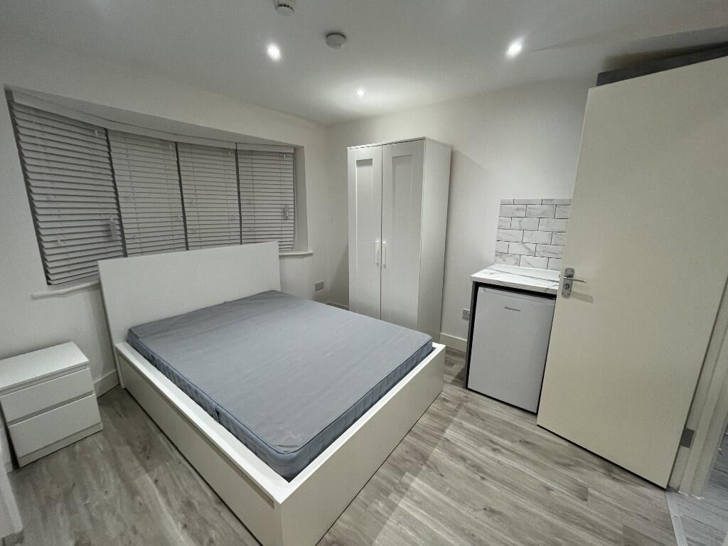 1 bed HMO for rent in Staines-upon-Thames. From Memento Estate