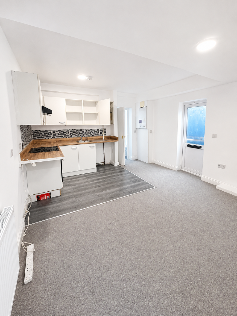 1 bed House (unspecified) for rent in London. From Memento Estate