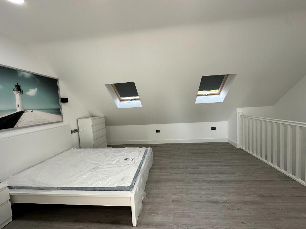 1 bed HMO for rent in South Mimms. From Memento Estate