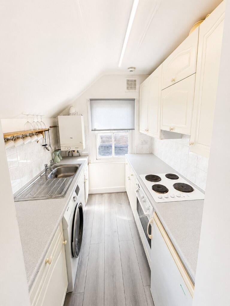 1 bed 1st Floor Flat for rent in London. From Memento Estate 1 bed 1st Floor Flat for rent in London. From Memento Estate