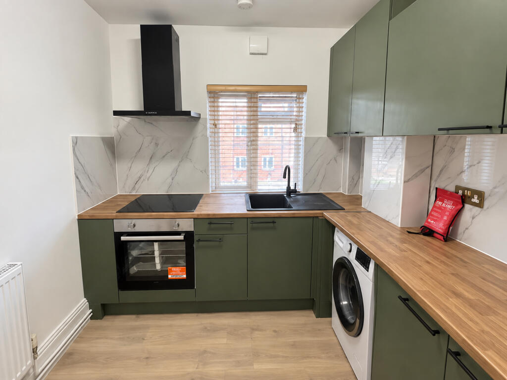 2 bed 1st Floor Flat for rent in Hendon. From Memento Estate