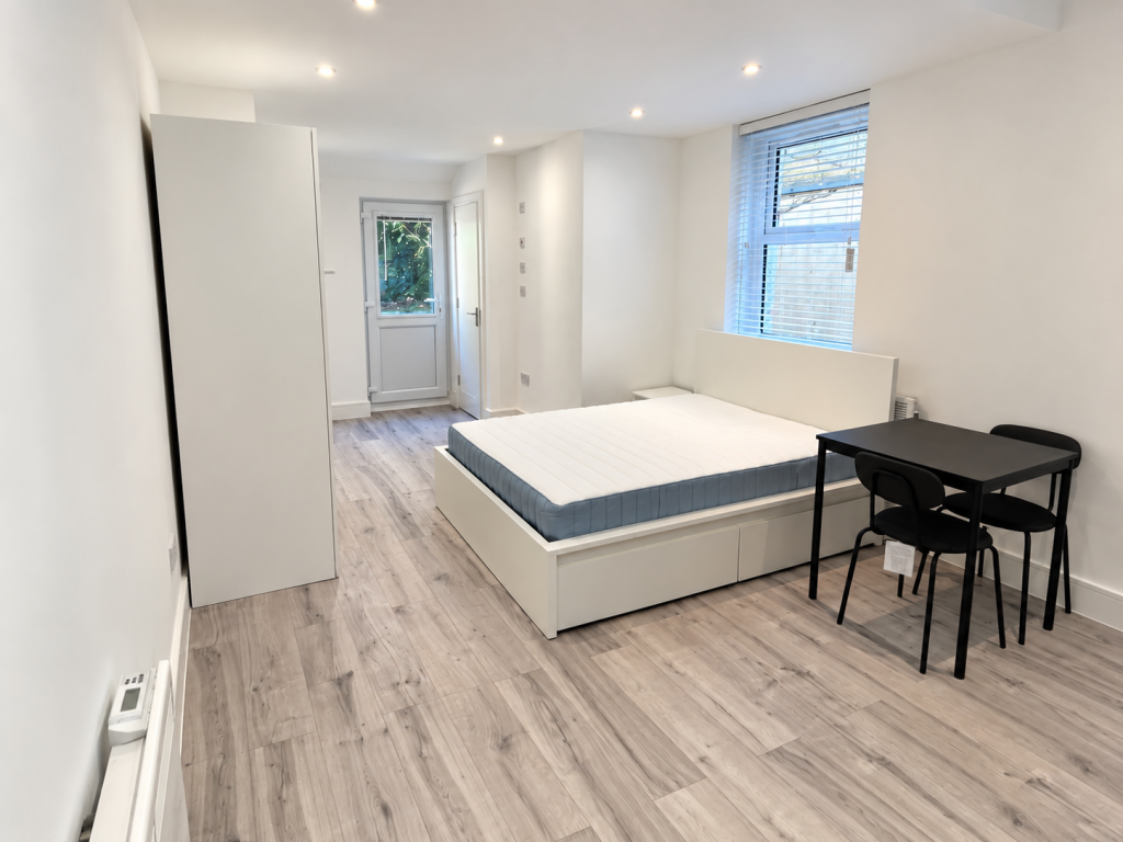 0 bed HMO for rent in Aldershot. From Memento Estate 0 bed HMO for rent in Aldershot. From Memento Estate