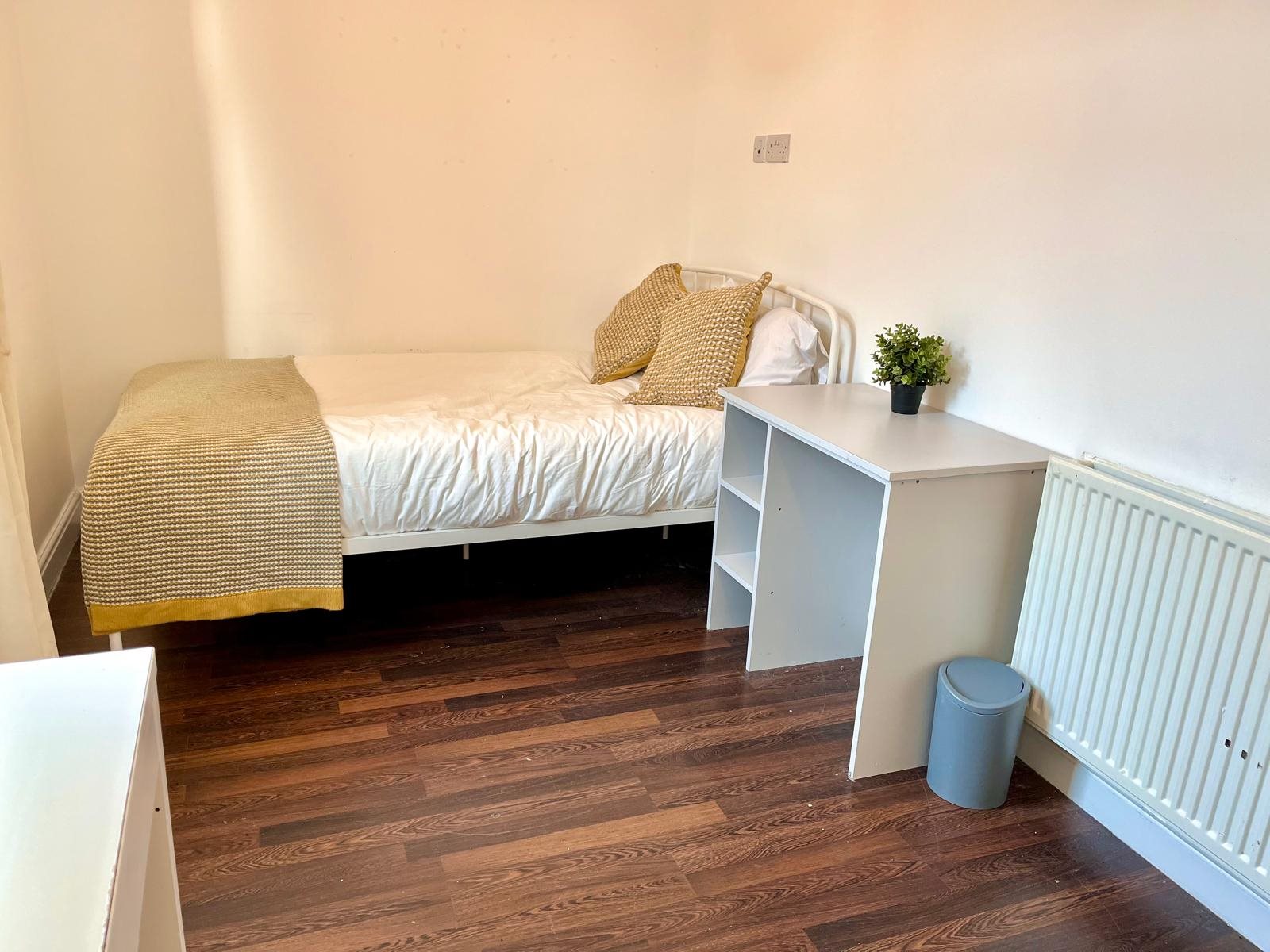 6 bed House Share for rent in Manchester. From Abode Letting Agents