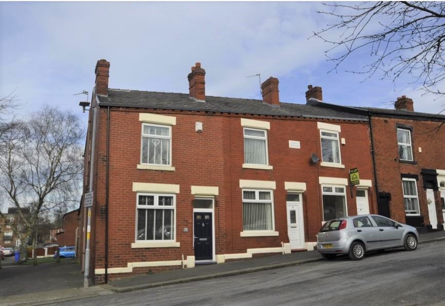 2 bed End of Terrace for rent in Dukinfield. From Abode Letting Agents