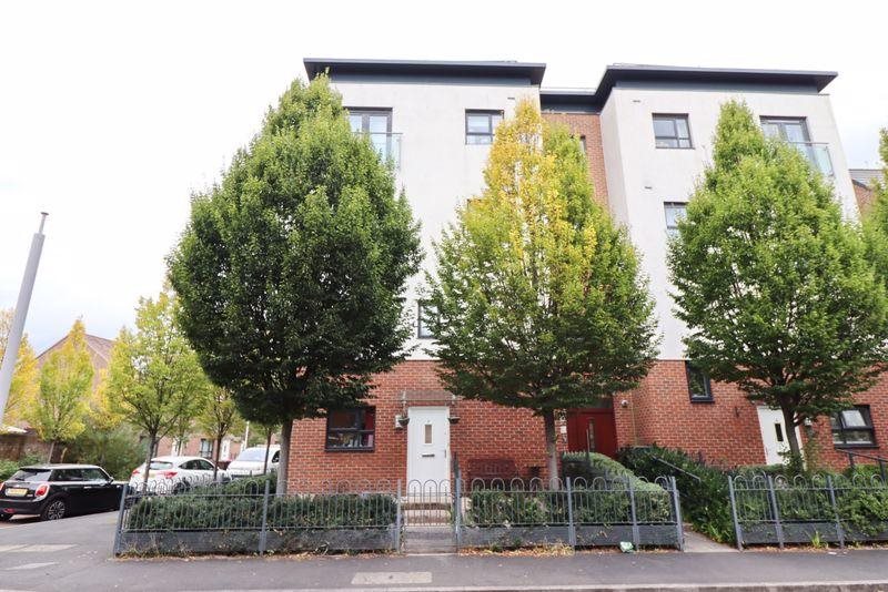3 bed Duplex for rent in Charlestown. From Abode Letting Agents 3 bed Duplex for rent in Charlestown. From Abode Letting Agents