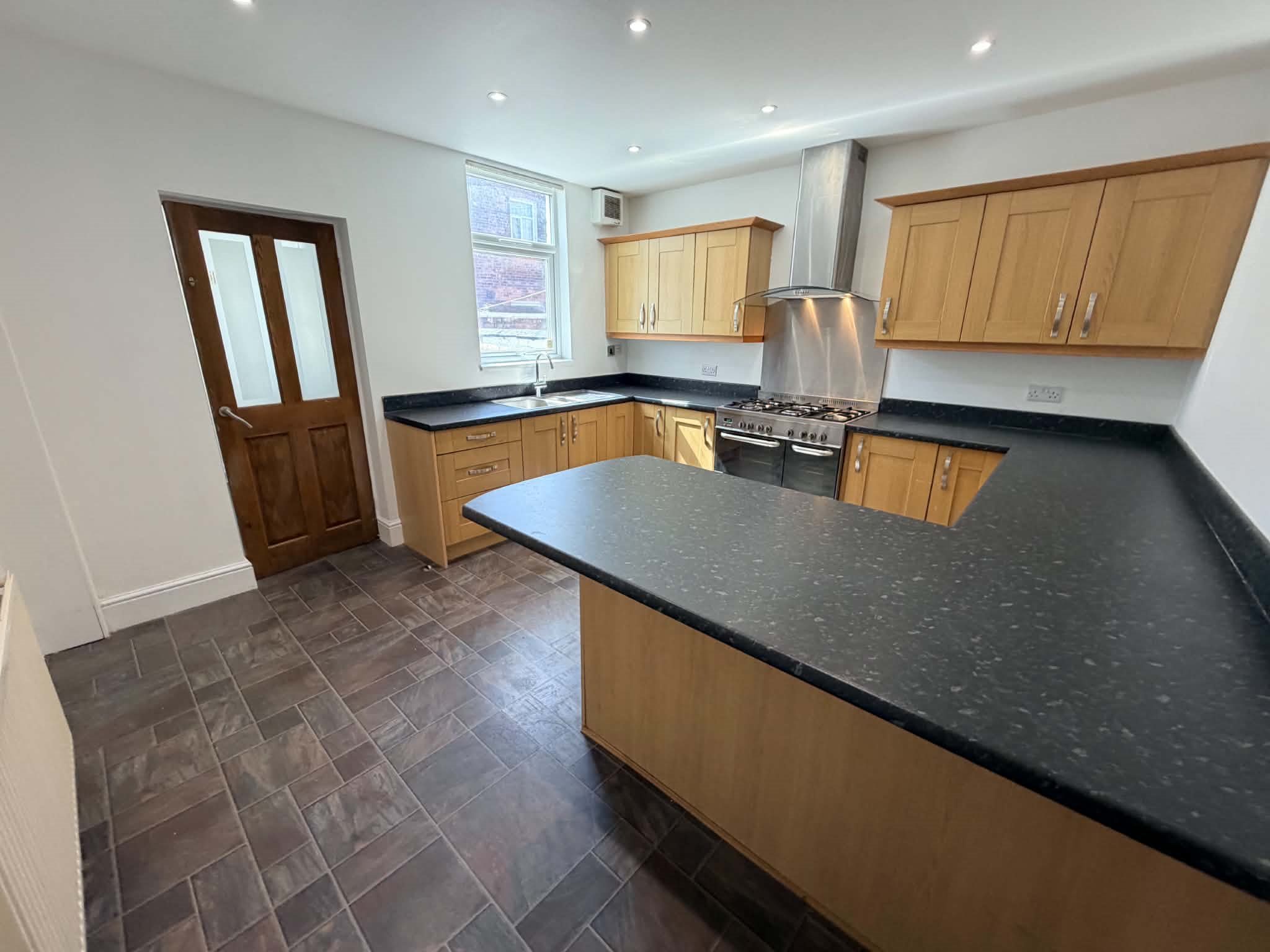 2 bed Mid Terraced House for rent in Droylsden. From Abode Letting Agents