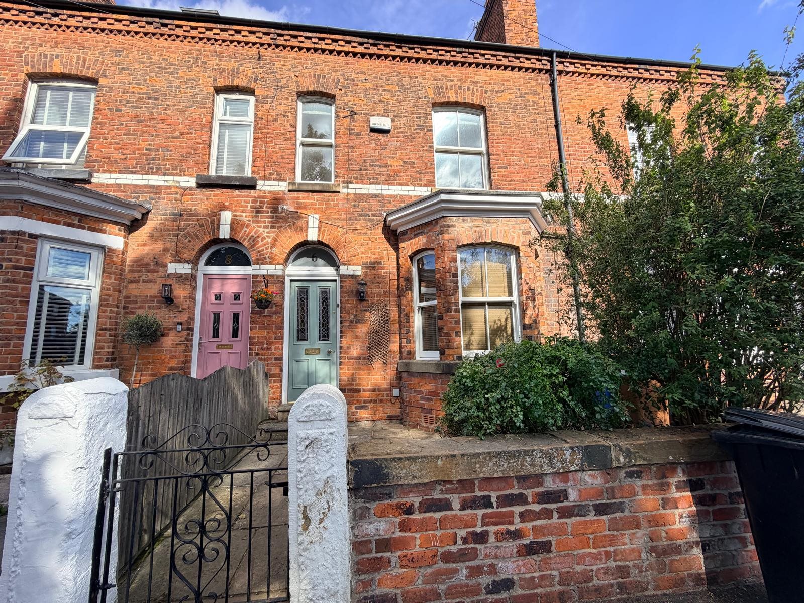 3 bed Mid Terraced House for rent in Stockport. From Abode Letting Agents