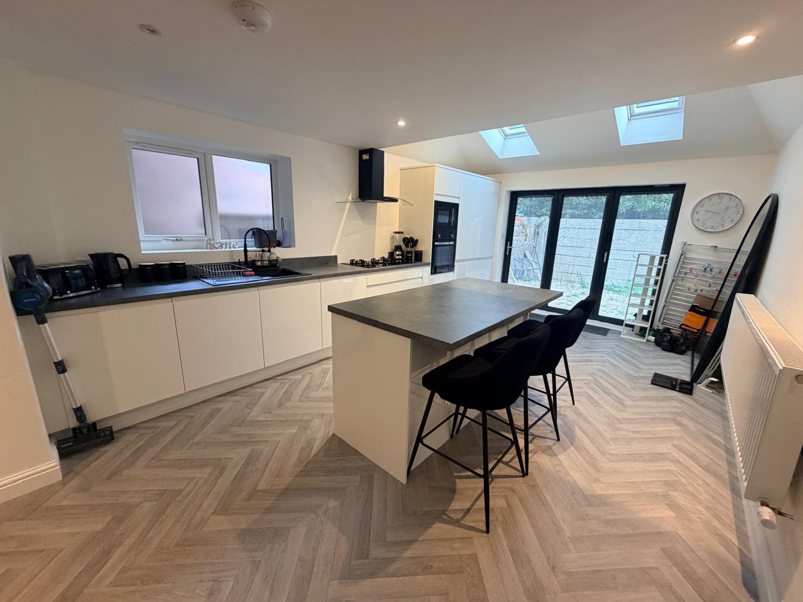 4 bed Mid Terraced House for rent in Denton. From Abode Letting Agents 4 bed Mid Terraced House for rent in Denton. From Abode Letting Agents