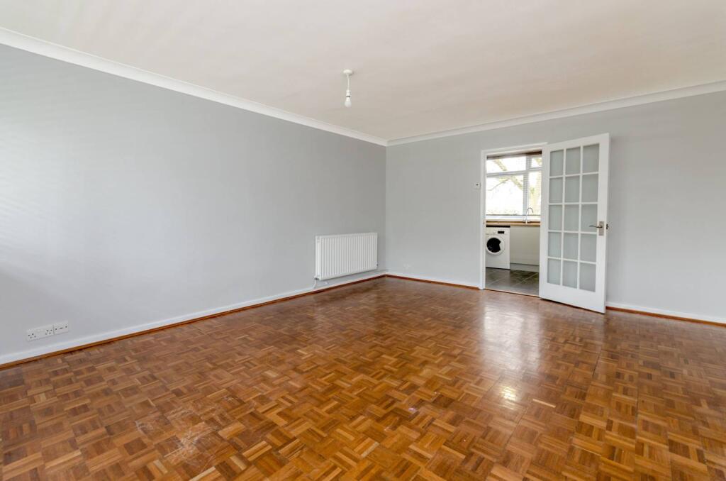 2 bed 1st Floor Flat for rent in Woking. From Foxtons - Woking