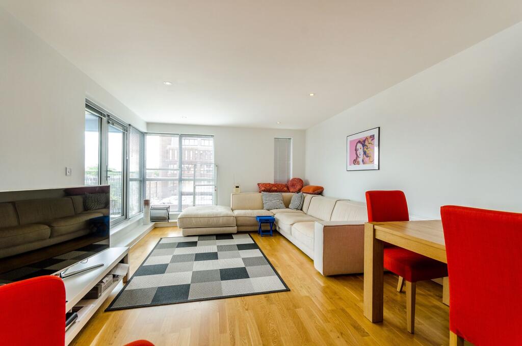 2 bed 1st Floor Flat for rent in Woking. From Foxtons - Woking 2 bed 1st Floor Flat for rent in Woking. From Foxtons - Woking