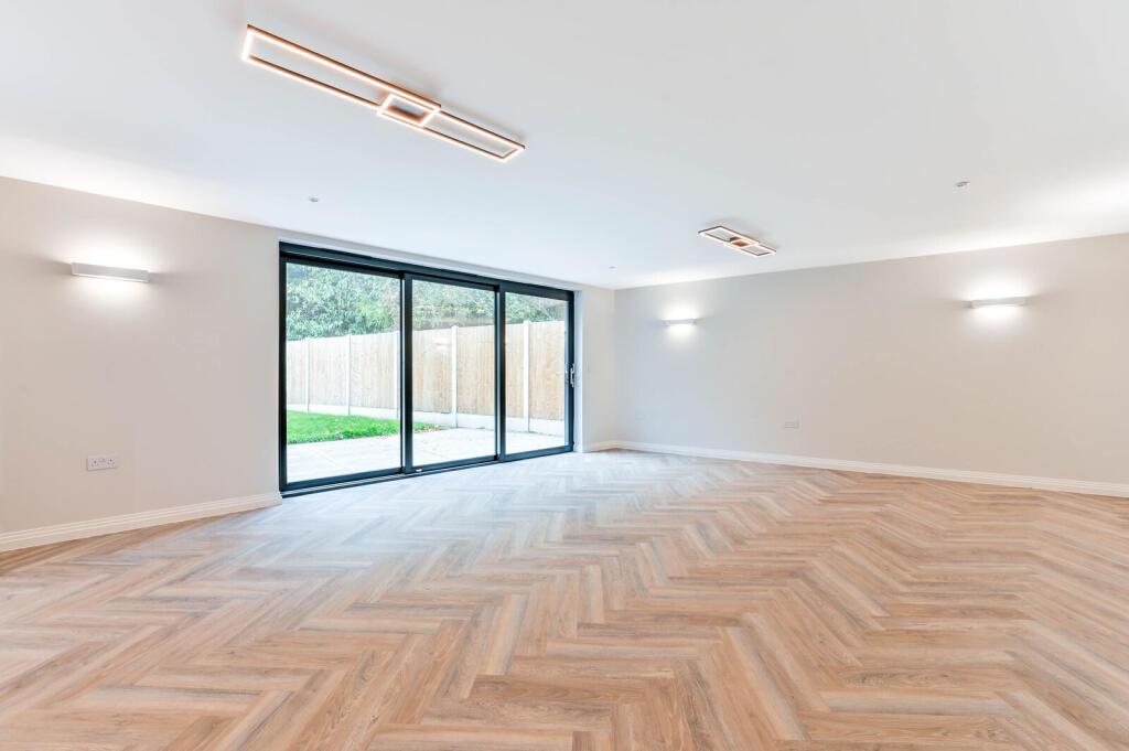 4 bed Detached for rent in Woking. From Foxtons - Woking