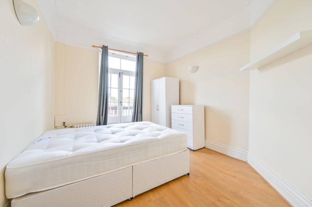 2 bed 1st Floor Flat for rent in London. From Foxtons - Willesden Green
