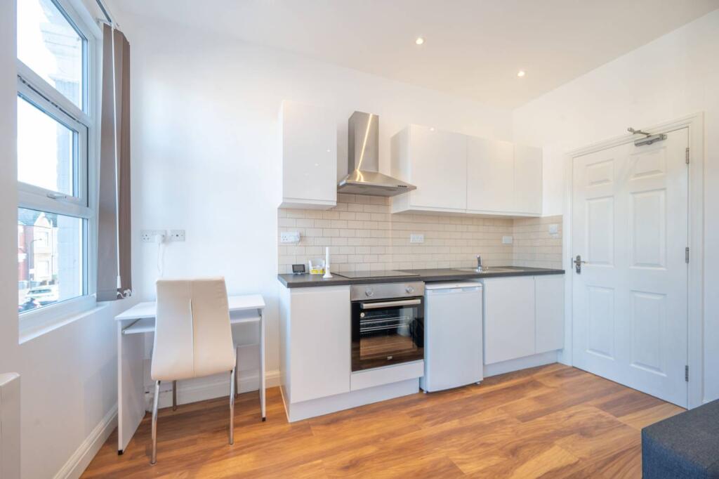 0 bed Studio for rent in London. From Foxtons - Willesden Green