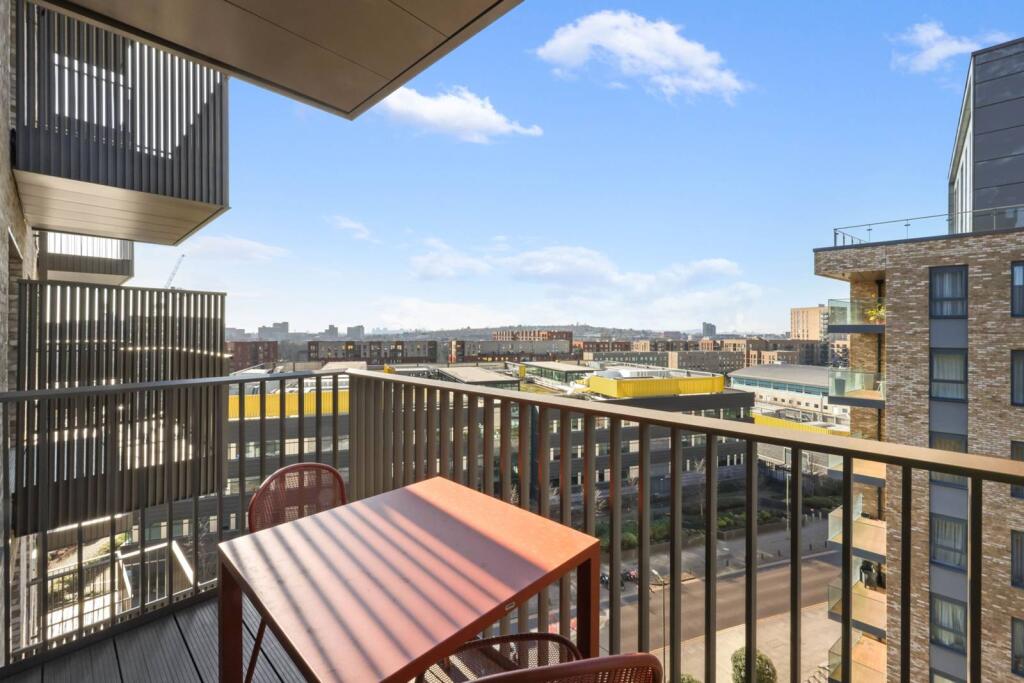 1 bed 1st Floor Flat for rent in . From Foxtons - Willesden Green