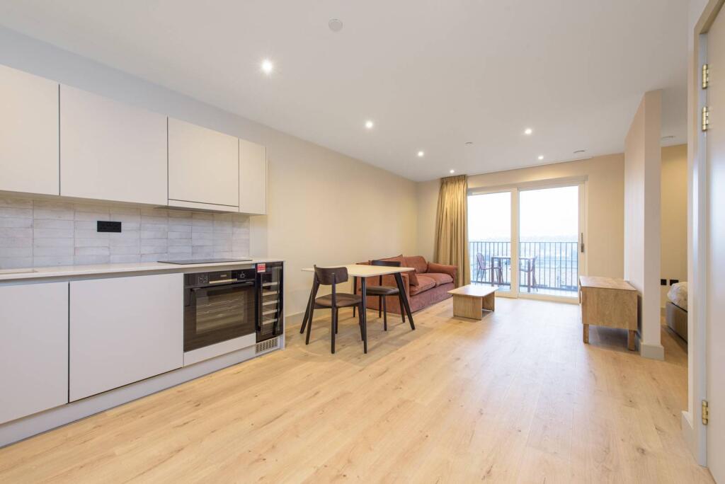 0 bed Studio for rent in . From Foxtons - Willesden Green