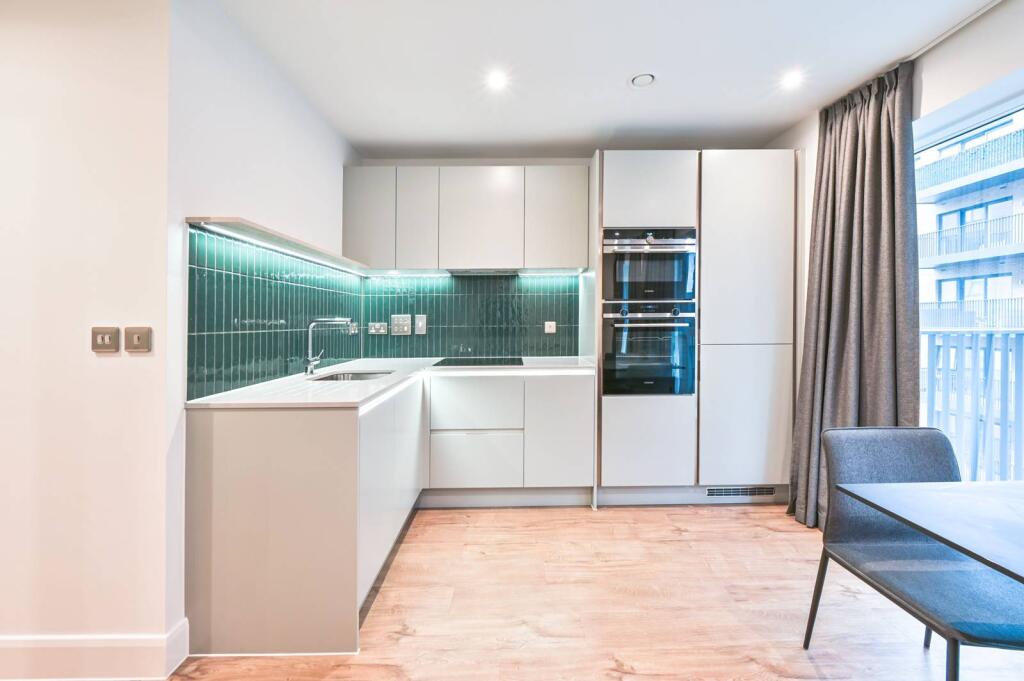 0 bed Studio for rent in . From Foxtons - Willesden Green