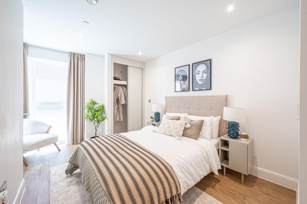 2 bed 1st Floor Flat for rent in London. From Foxtons - Willesden Green
