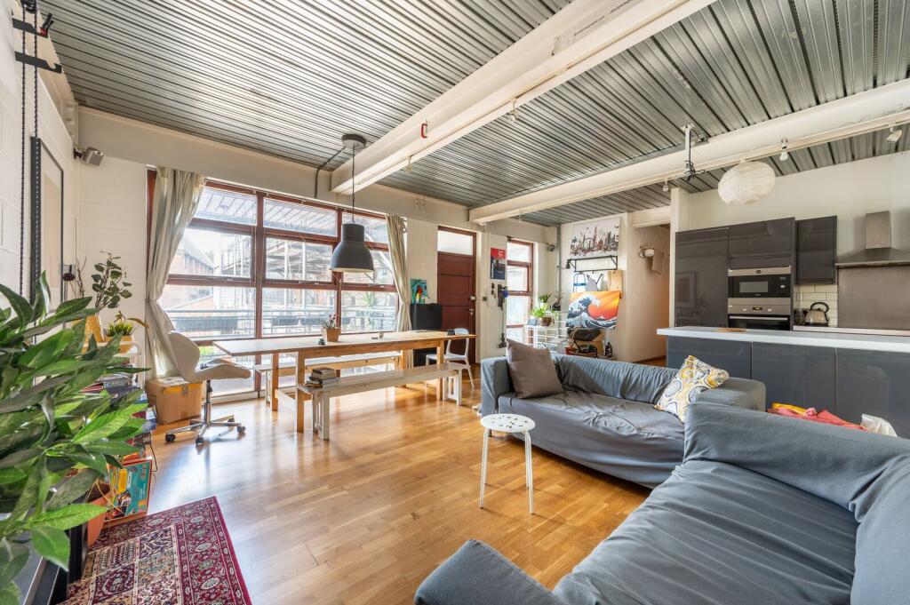 2 bed 1st Floor Flat for rent in London. From Foxtons - Willesden Green