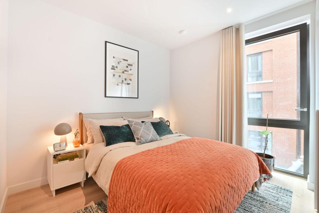 1 bed 1st Floor Flat for rent in London. From Foxtons - Willesden Green