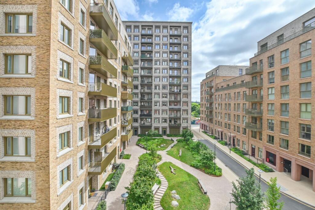 3 bed 1st Floor Flat for rent in London. From Foxtons - Willesden Green
