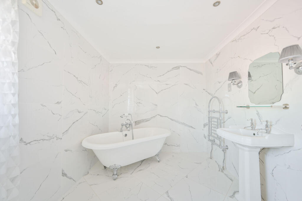 5 bed Semi Detached for rent in Willesden. From Foxtons - Willesden Green 5 bed Semi Detached for rent in Willesden. From Foxtons - Willesden Green